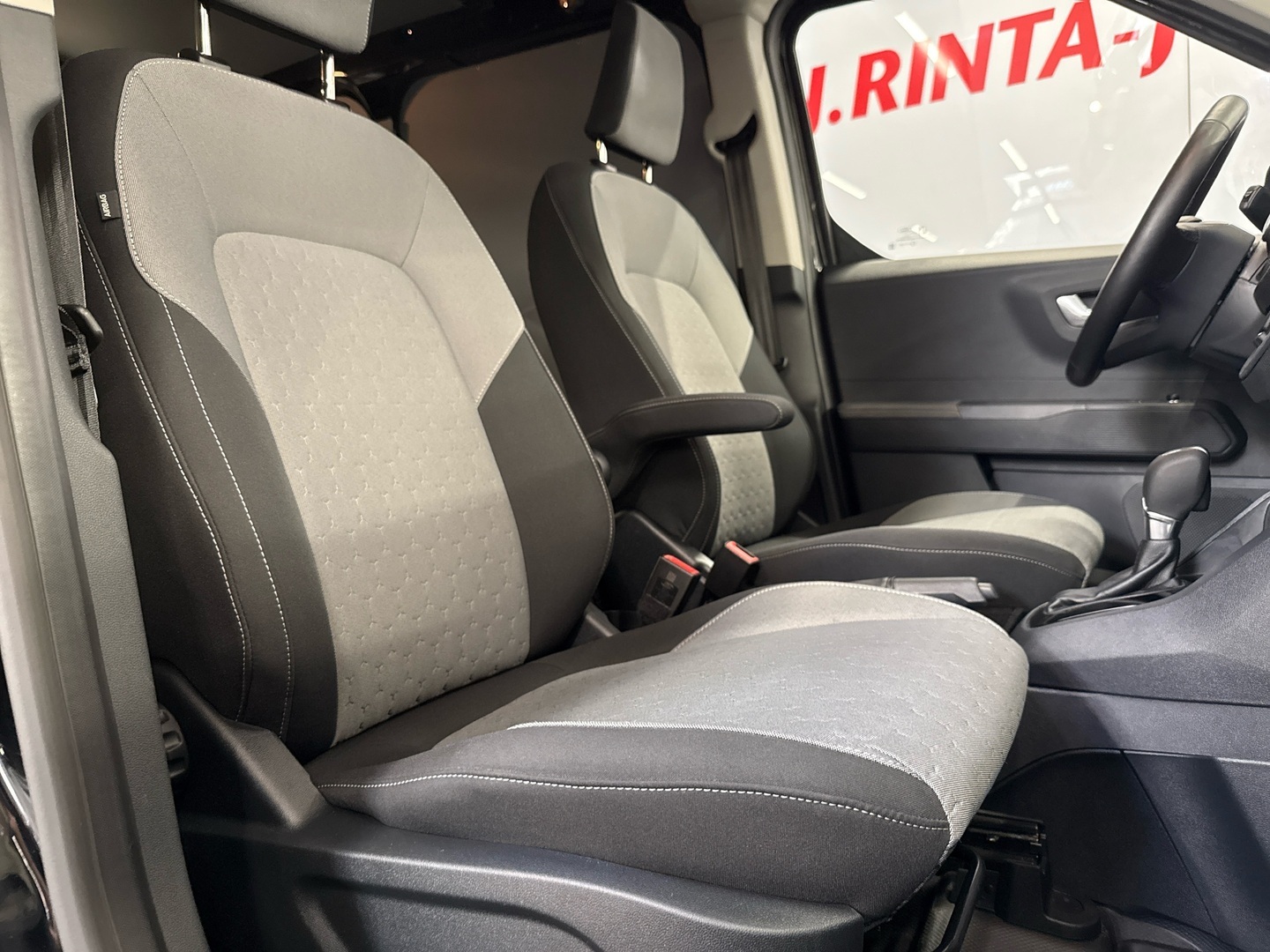 FORD Transit Courier 2024