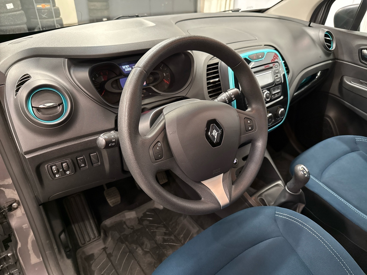 RENAULT Captur 2017