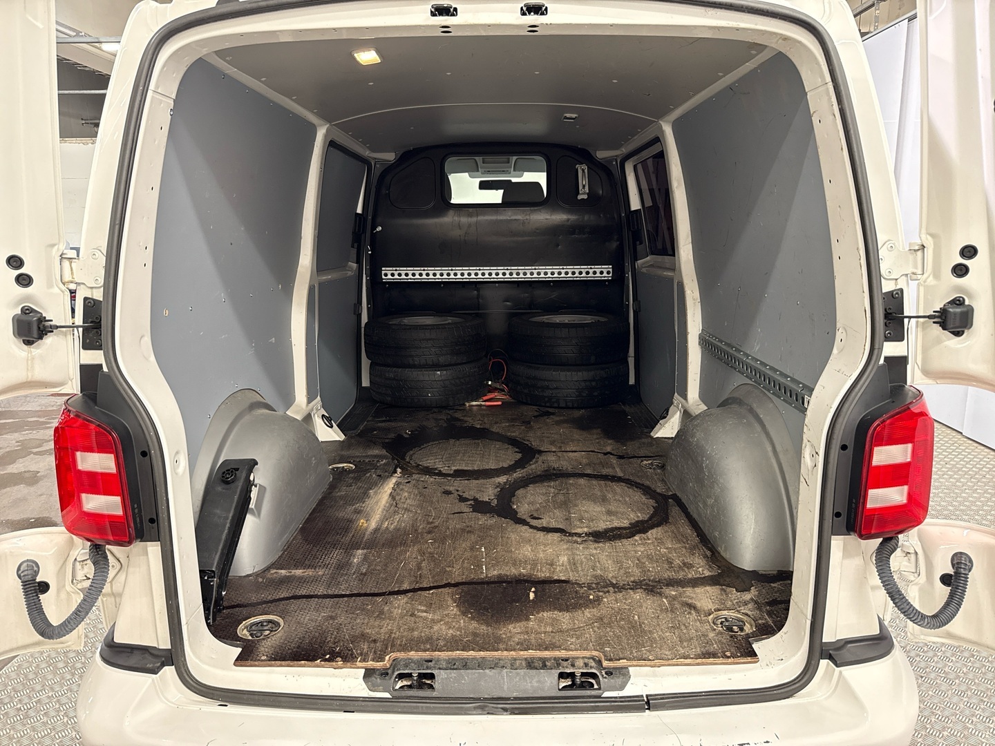 VOLKSWAGEN Transporter 2017