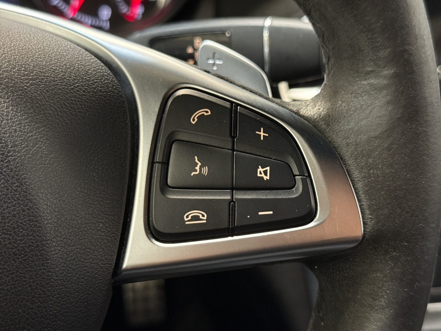 MERCEDES-BENZ A 2017