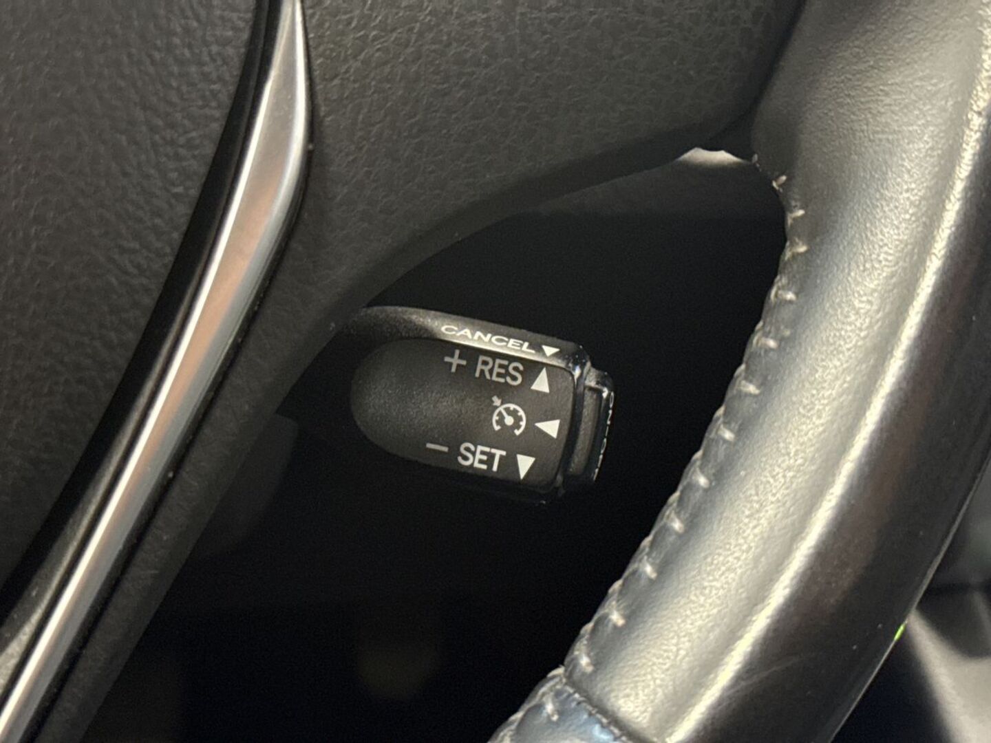 TOYOTA Auris 2016