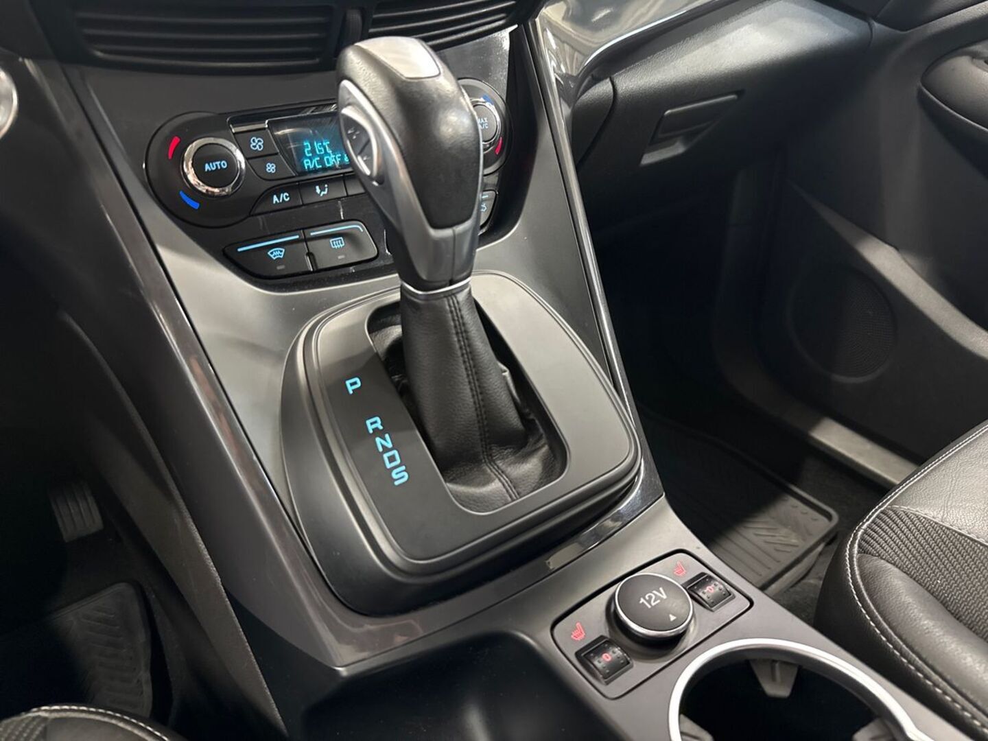 FORD Kuga 20