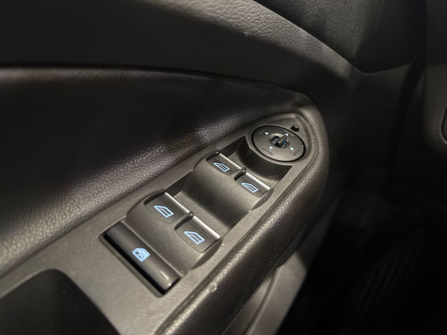 FORD Kuga 22