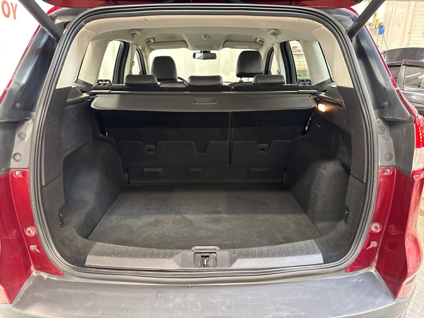 FORD Kuga 9