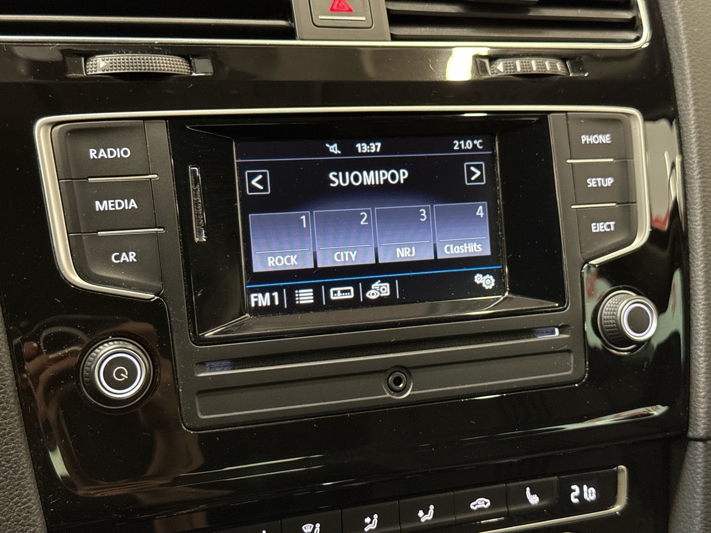 VOLKSWAGEN Golf 2017