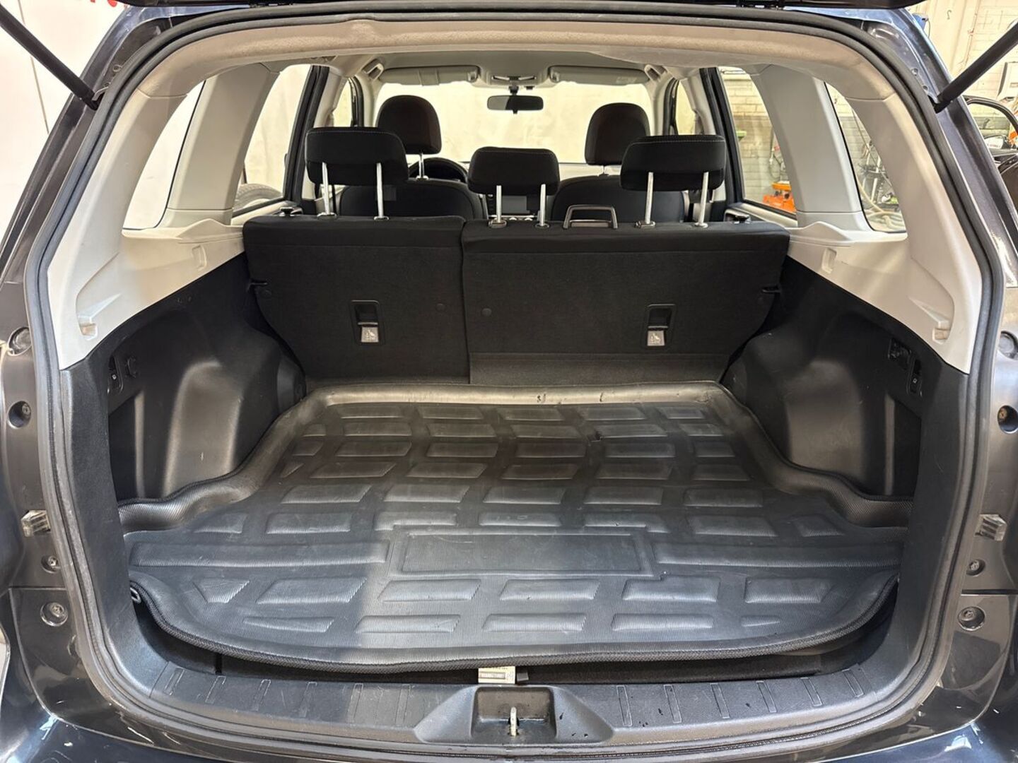 SUBARU Forester 2016