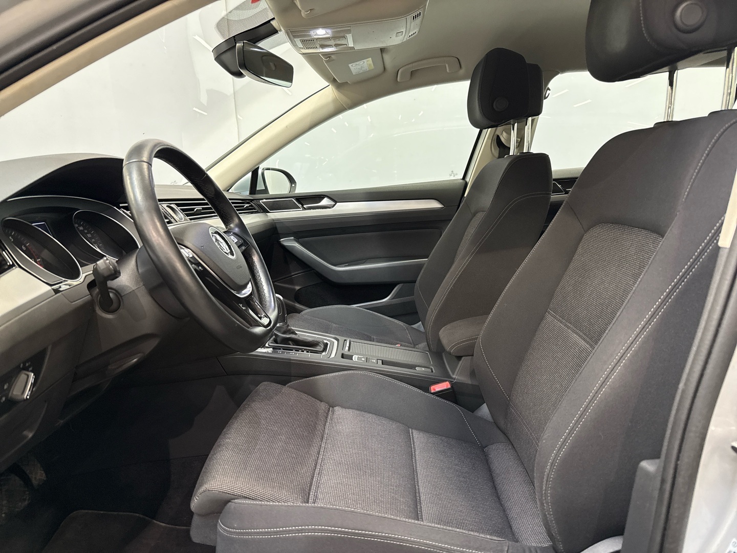 VOLKSWAGEN Passat 2018