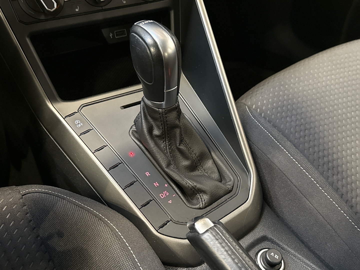 VOLKSWAGEN Polo 2018