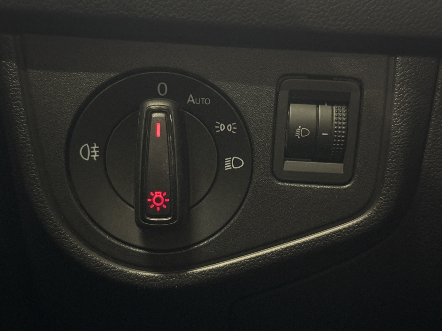 VOLKSWAGEN Polo 2018