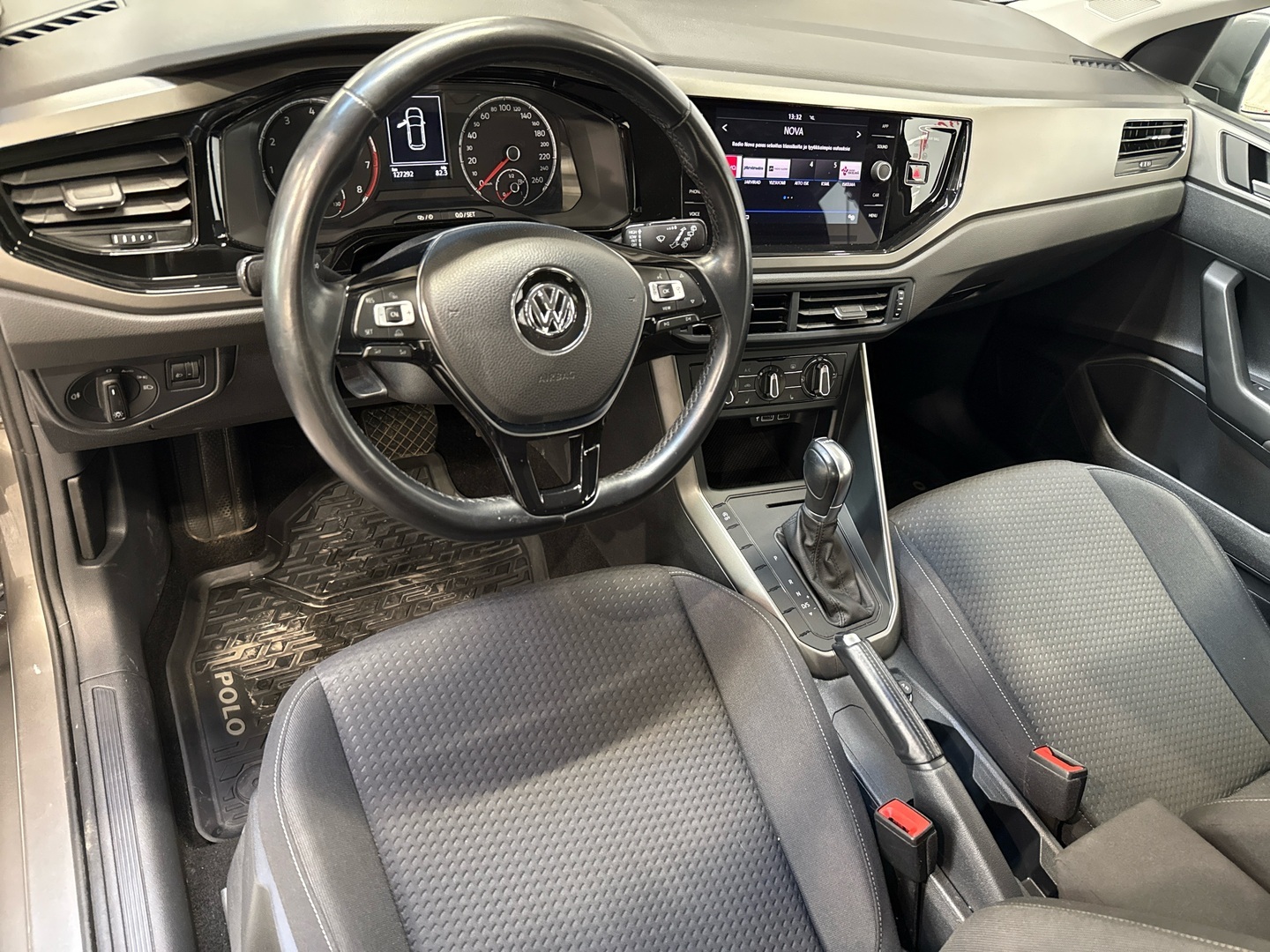 VOLKSWAGEN Polo 2018