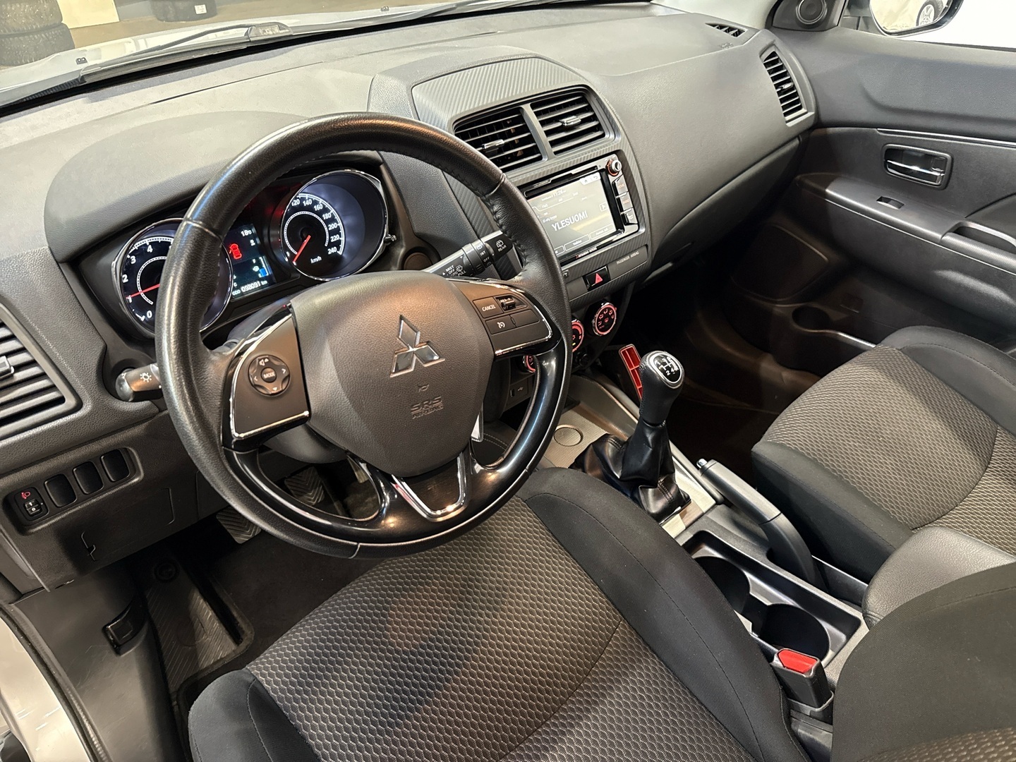 MITSUBISHI ASX 2018