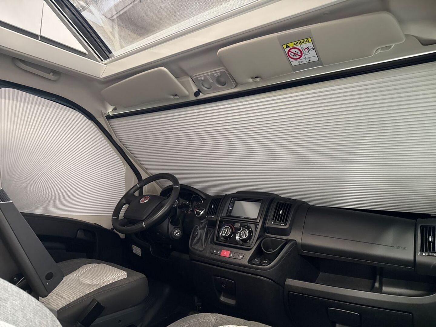 ADRIA TWIN SUPREME 640 SLB 2020