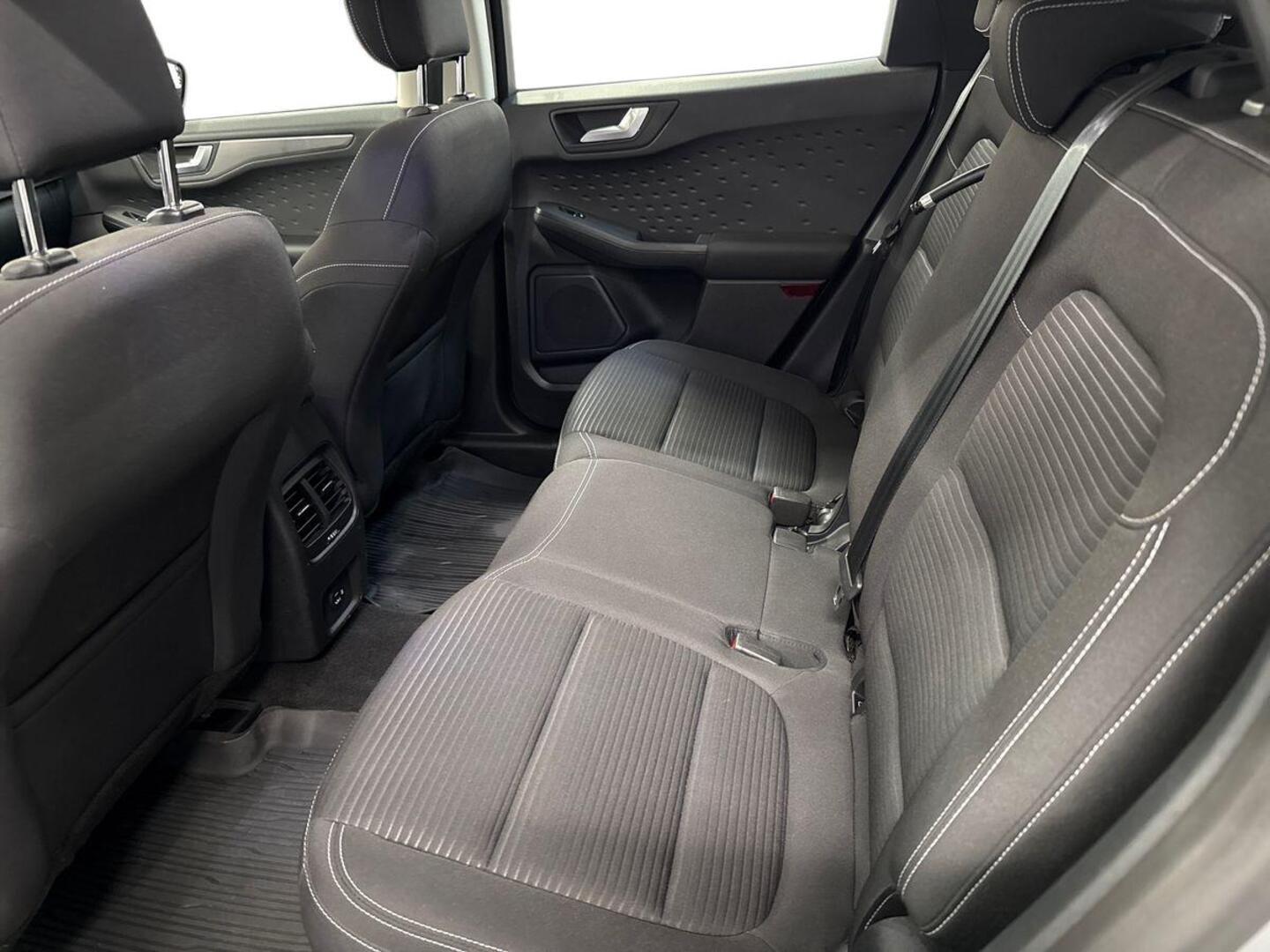 FORD Kuga 10