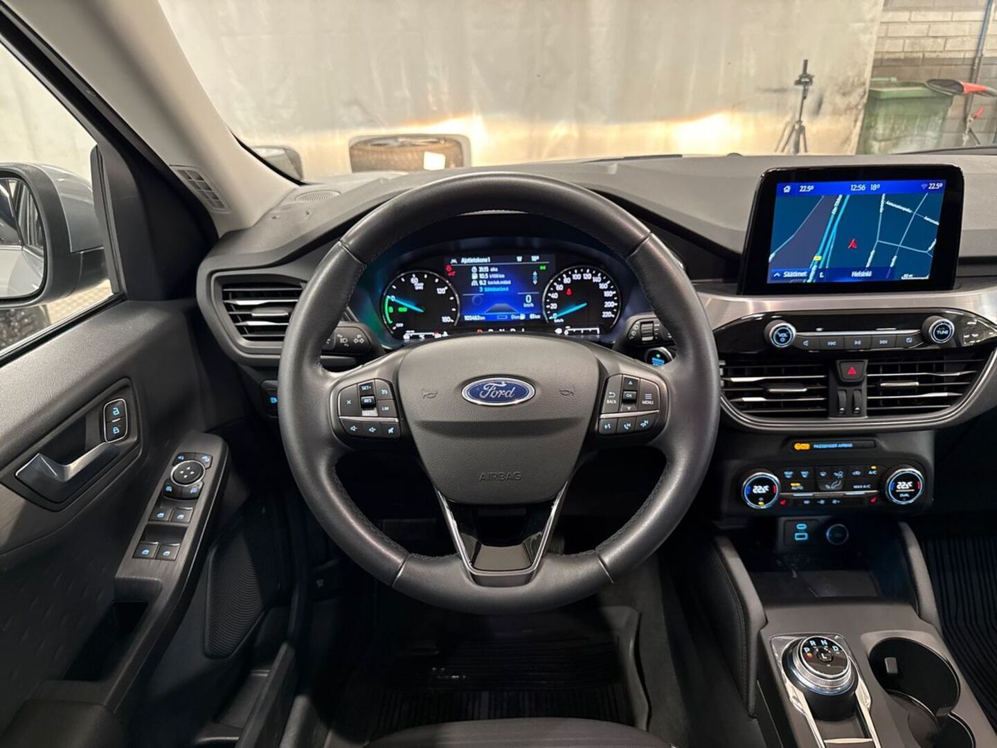 FORD Kuga 19