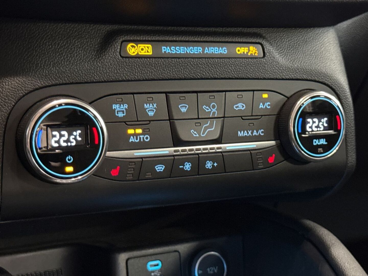 FORD Kuga 30