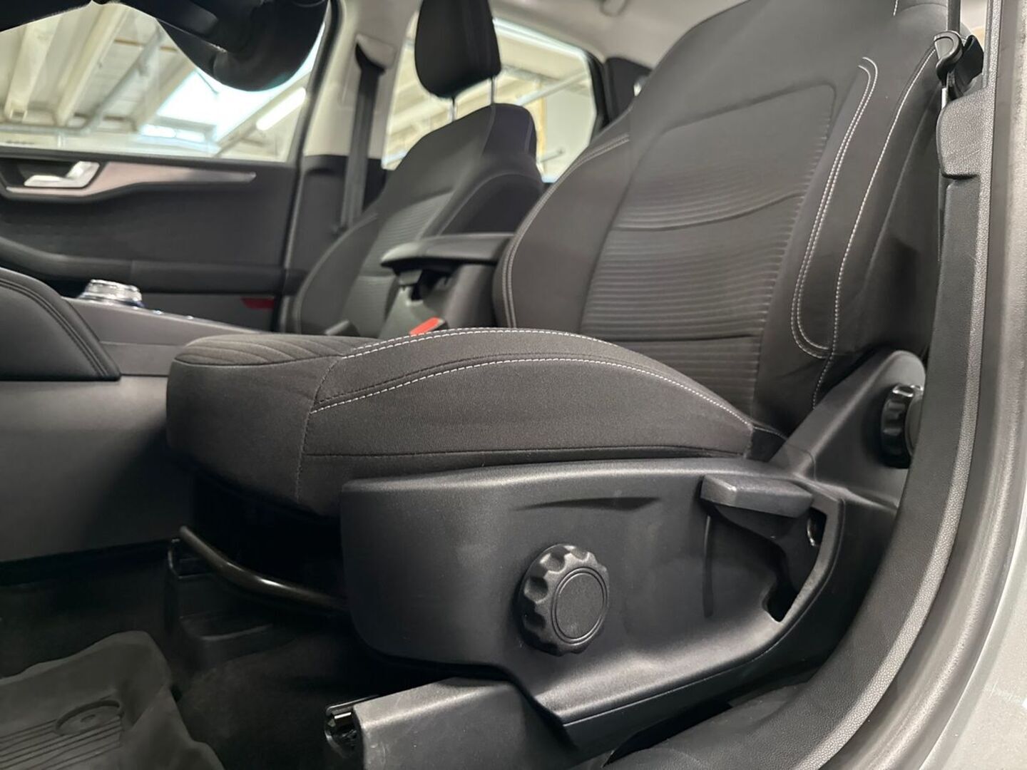 FORD Kuga 34