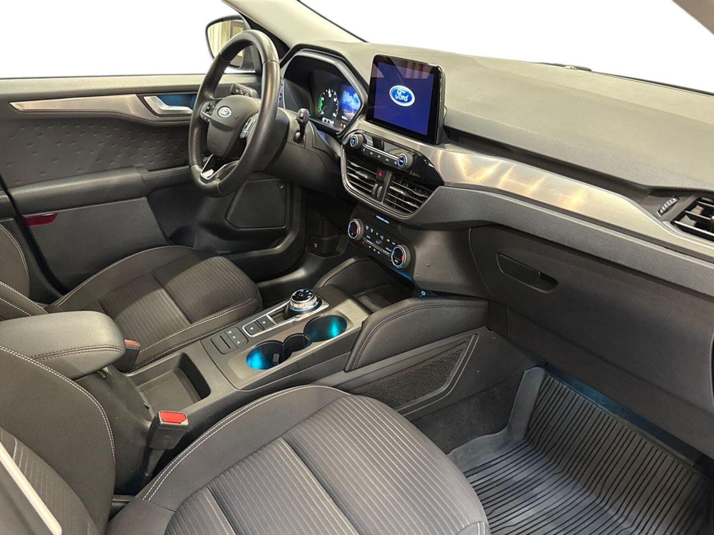 FORD Kuga 9
