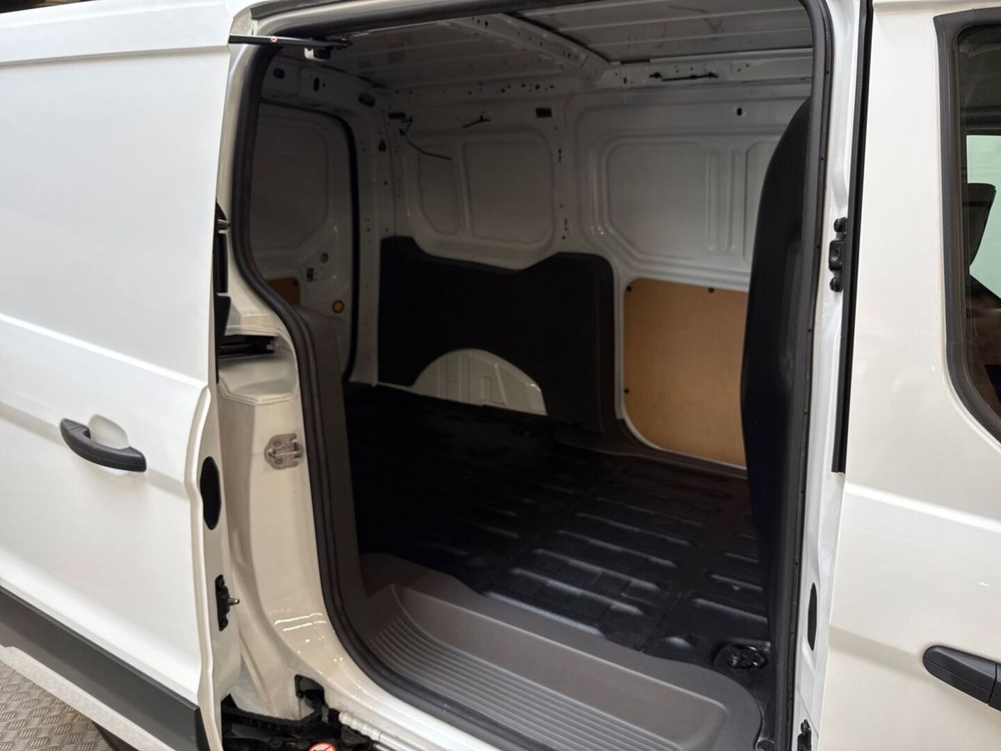 FORD Transit Connect 2023