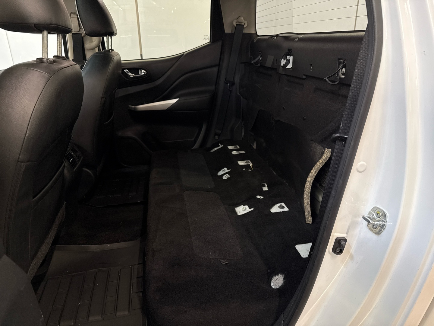 NISSAN Navara 2017
