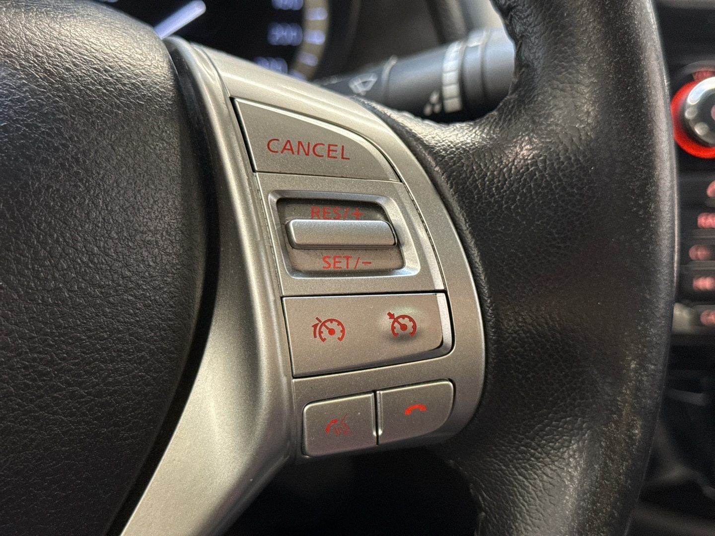 NISSAN Navara 2017