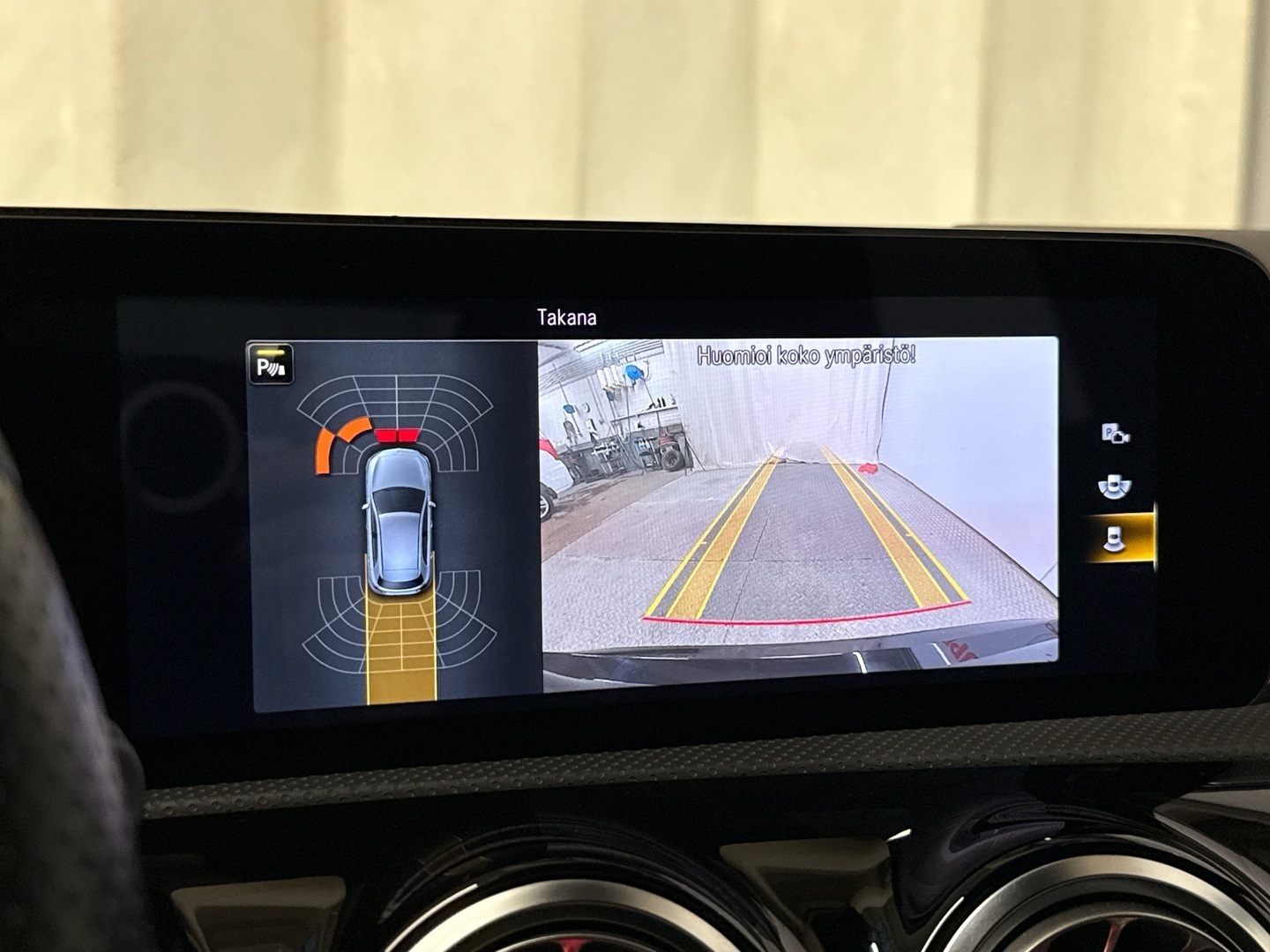 MERCEDES-BENZ A 2021