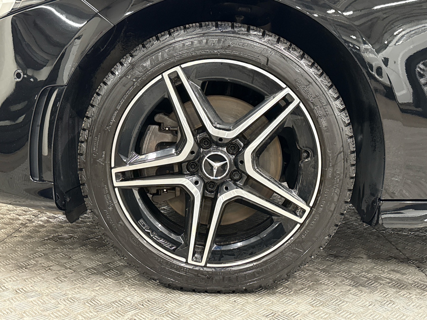 MERCEDES-BENZ A 2021