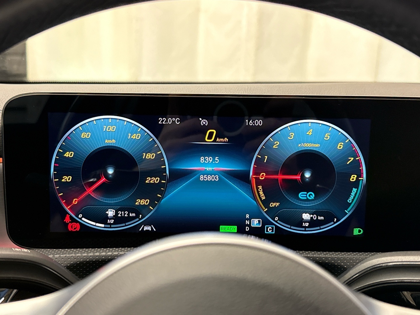 MERCEDES-BENZ A 2021