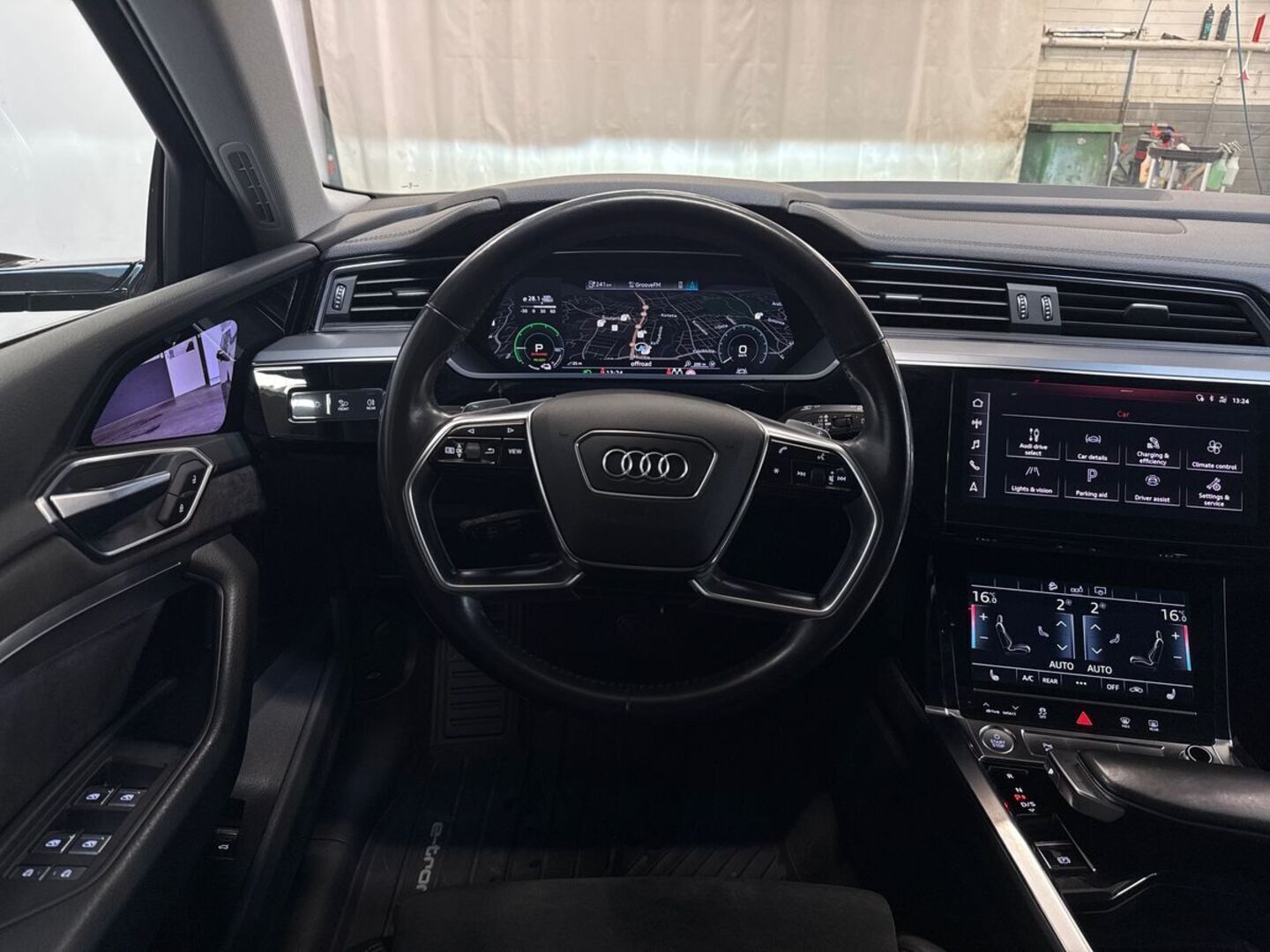 AUDI e-tron 2020