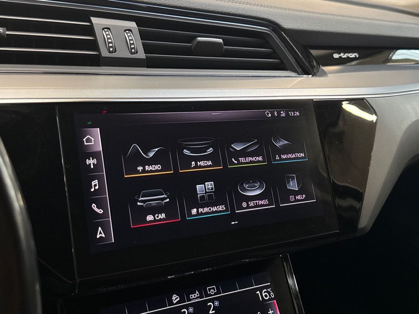AUDI e-tron 2020
