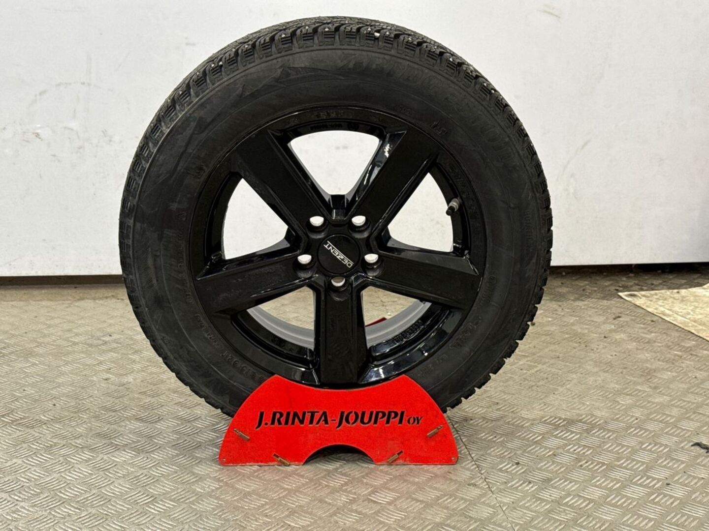 TOYOTA Yaris 2023
