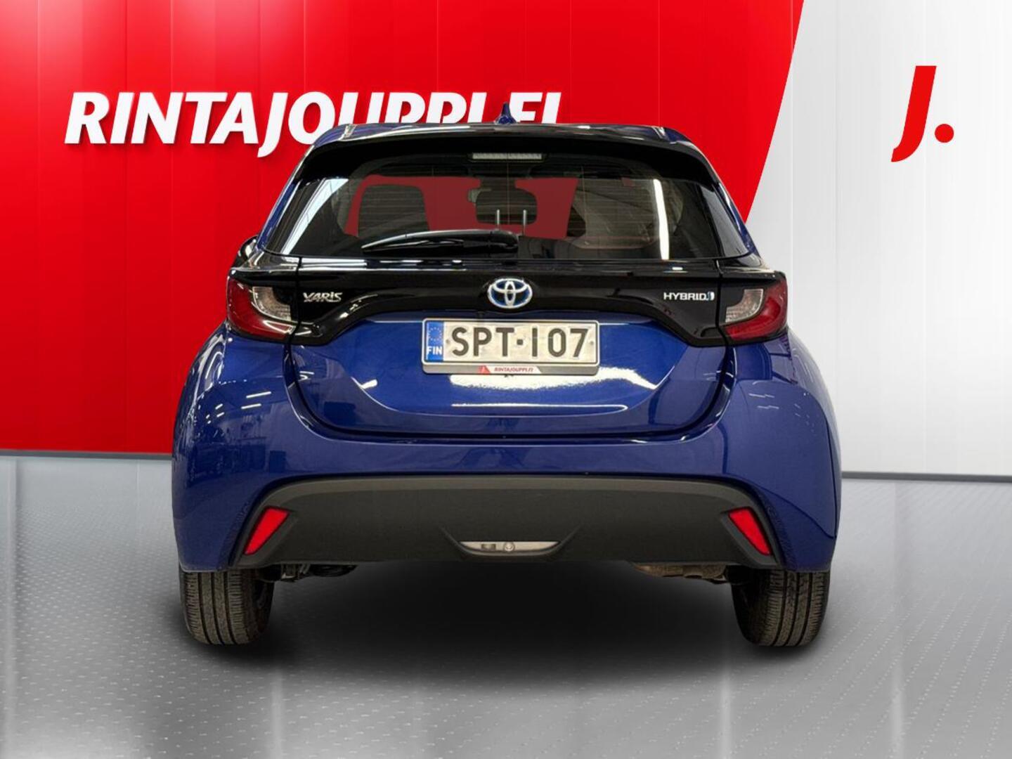 TOYOTA Yaris 2023
