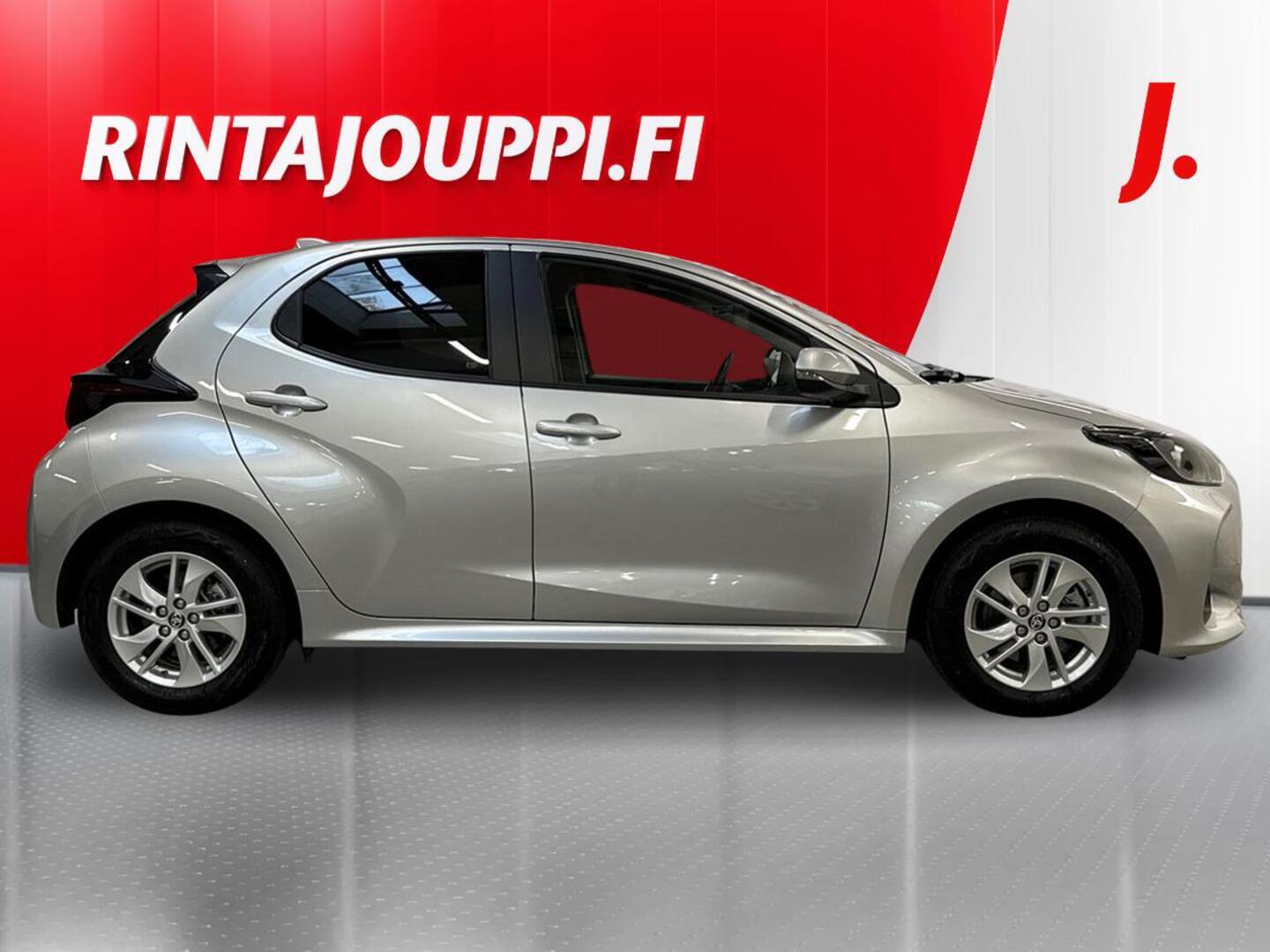 TOYOTA Yaris 2024