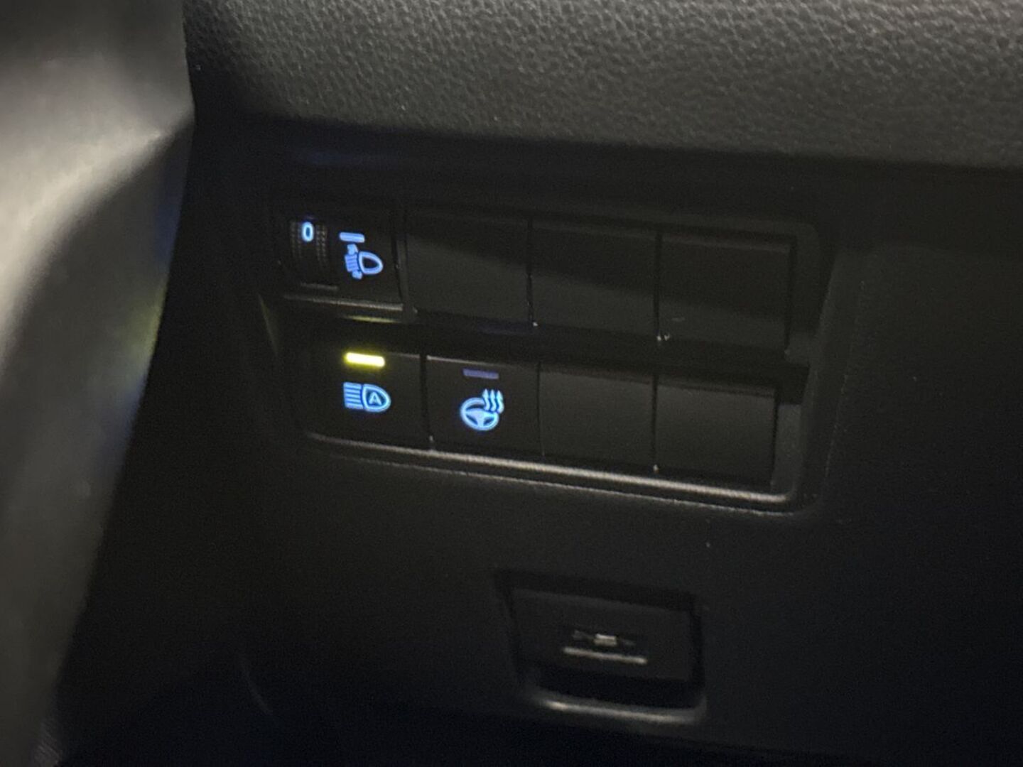 TOYOTA Yaris 2024