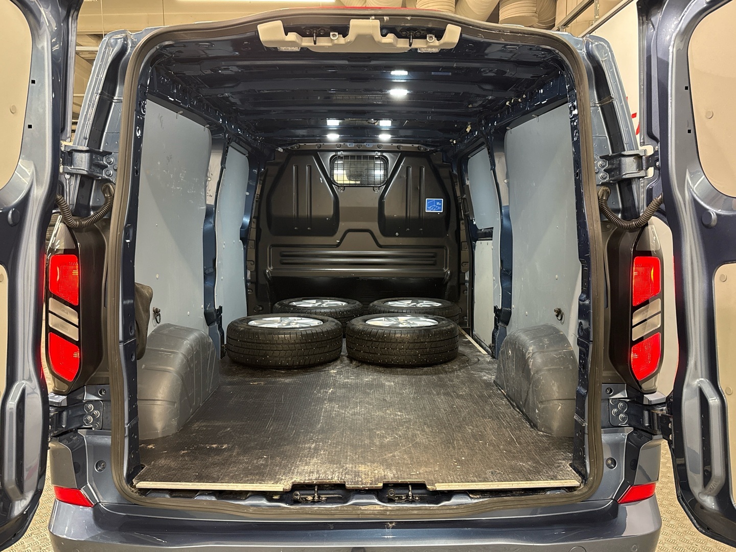 FORD Transit Custom 24