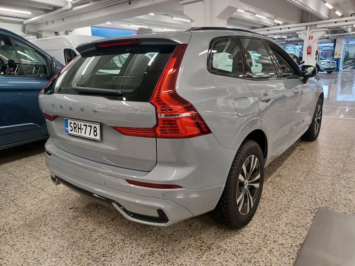 VOLVO XC60 2024