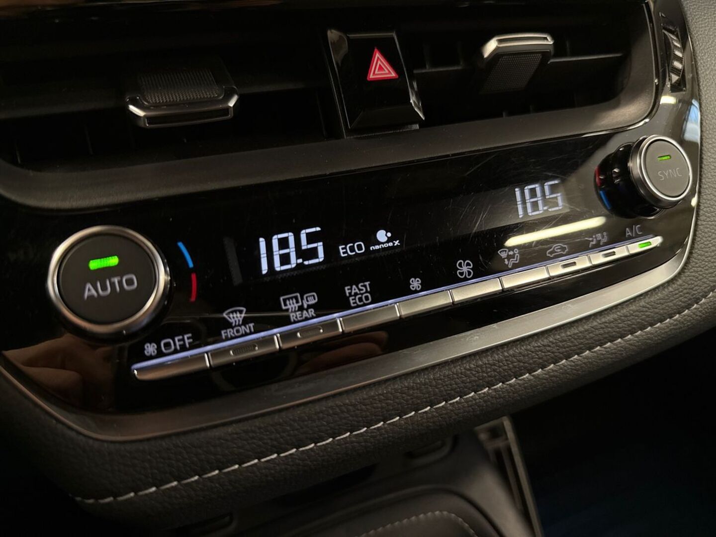 TOYOTA Corolla 2026