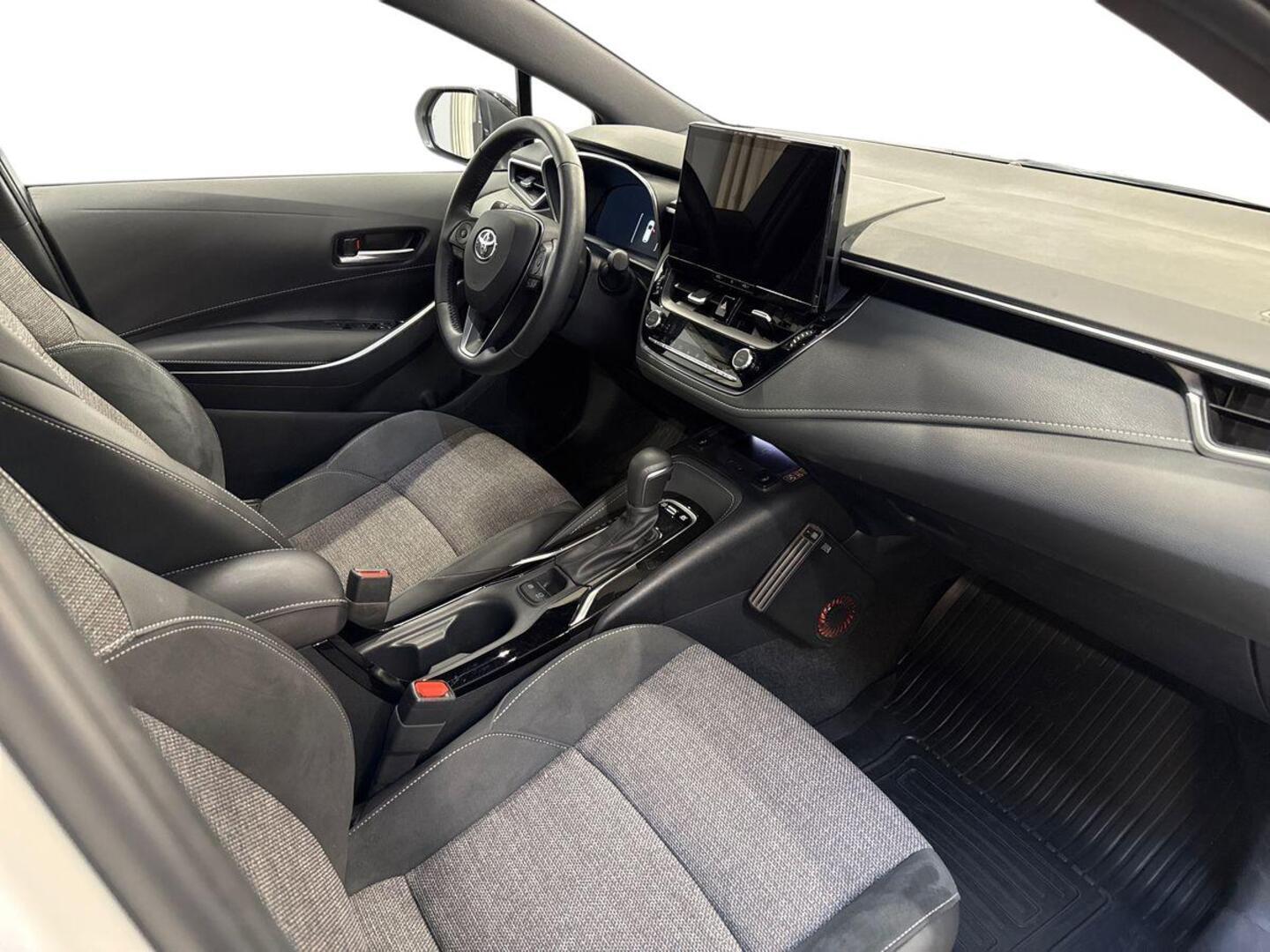TOYOTA Corolla 2026