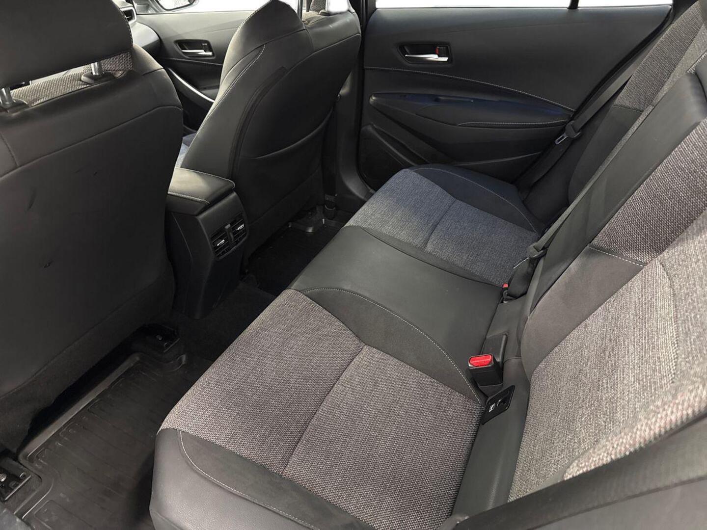 TOYOTA Corolla 2026