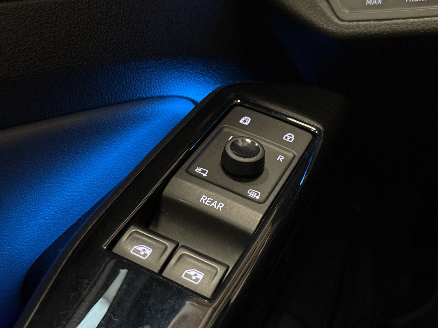 VOLKSWAGEN ID.4 2023