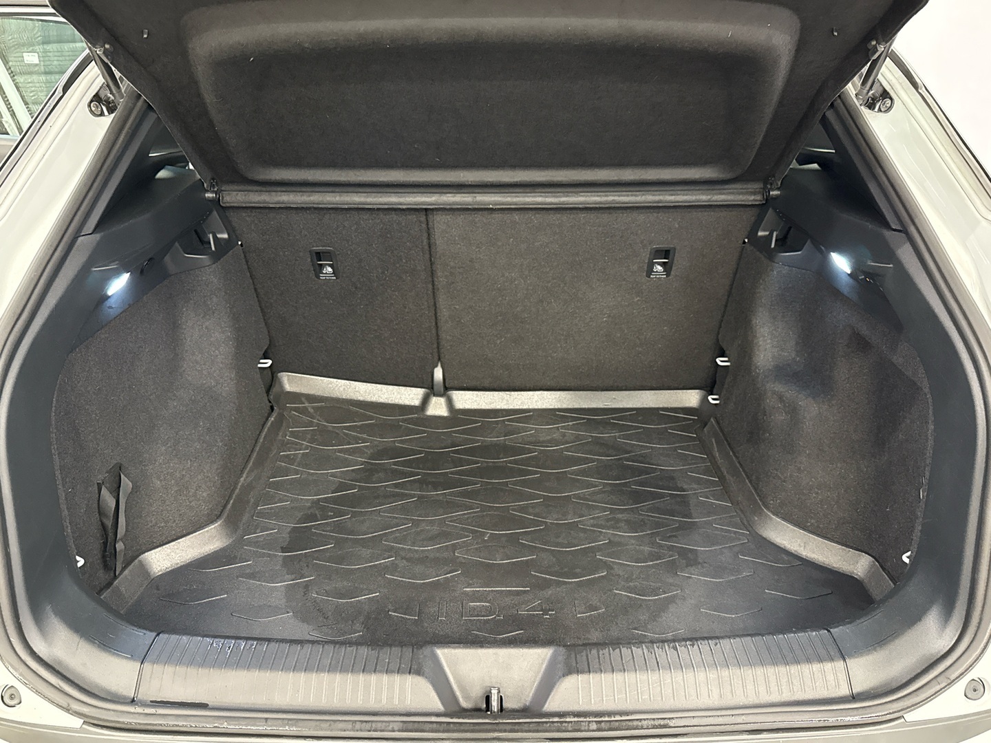 VOLKSWAGEN ID.4 2023