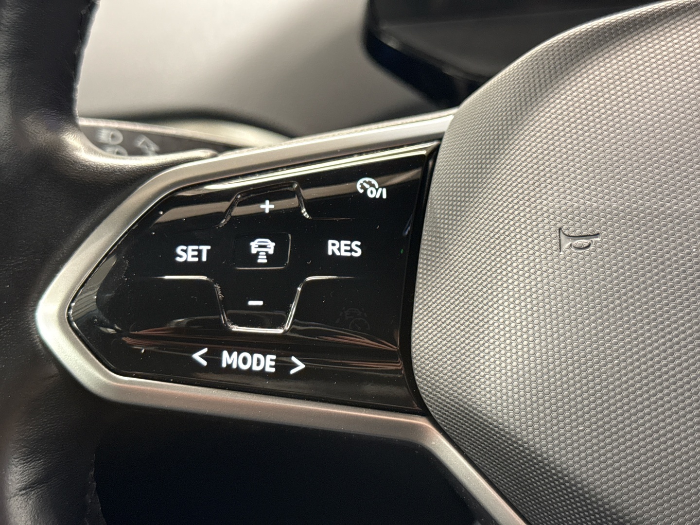 VOLKSWAGEN ID.4 2023