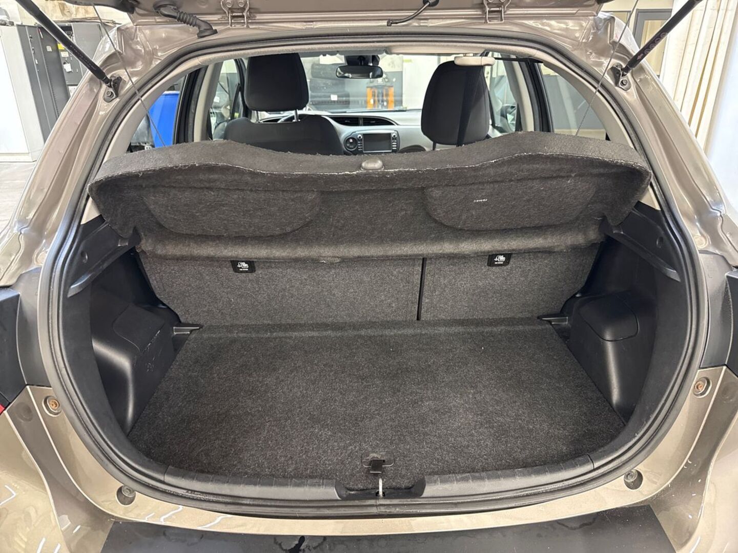 TOYOTA Yaris 2019
