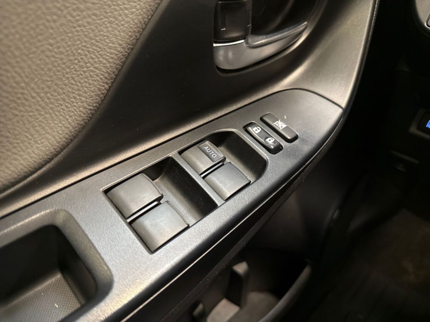TOYOTA Yaris 2019
