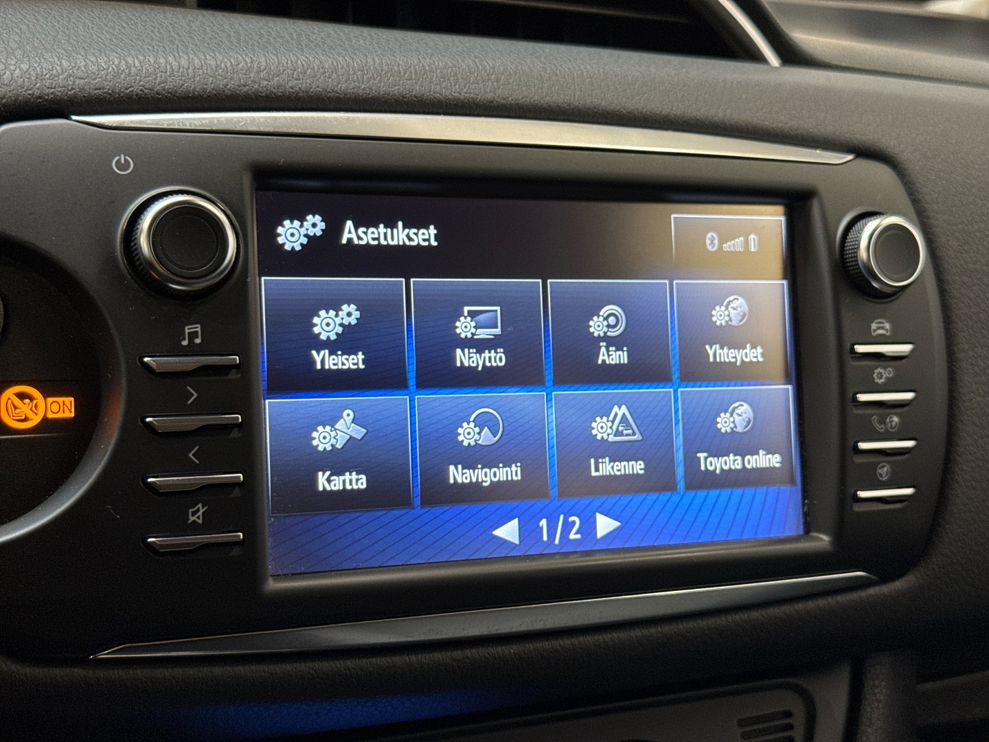 TOYOTA Yaris 2019