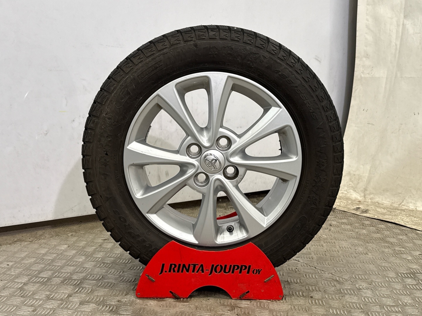 TOYOTA Yaris 2019