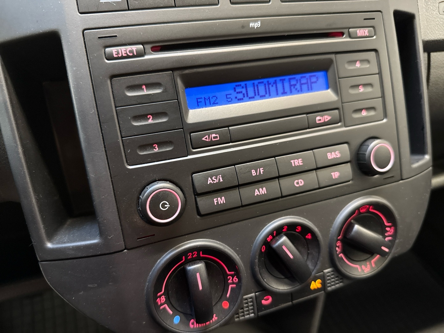VOLKSWAGEN Polo 2007