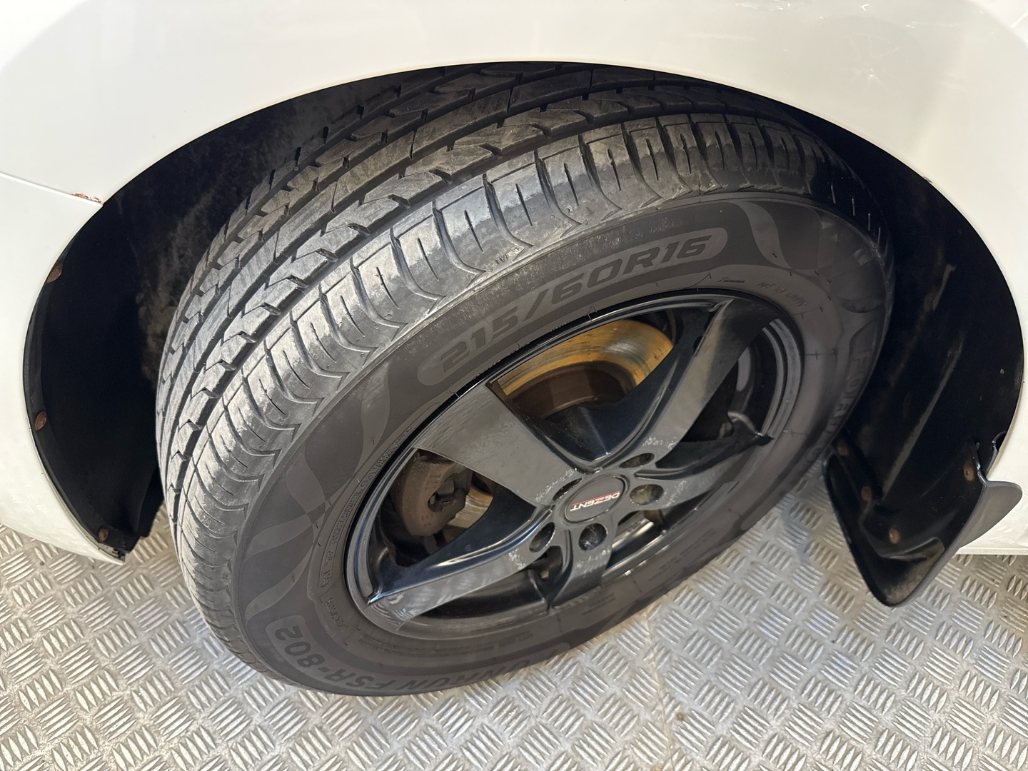 VOLKSWAGEN Beetle 2012