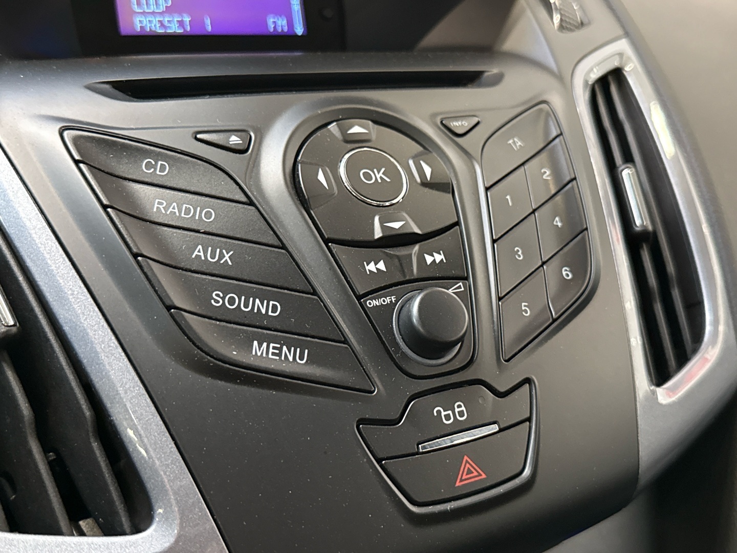 FORD Focus 2012