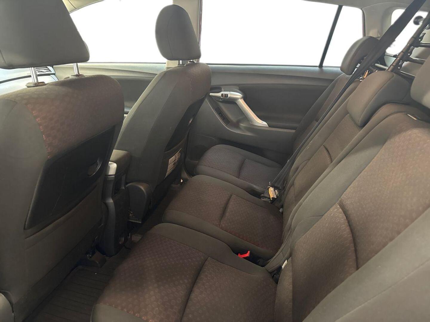 TOYOTA Verso 2012