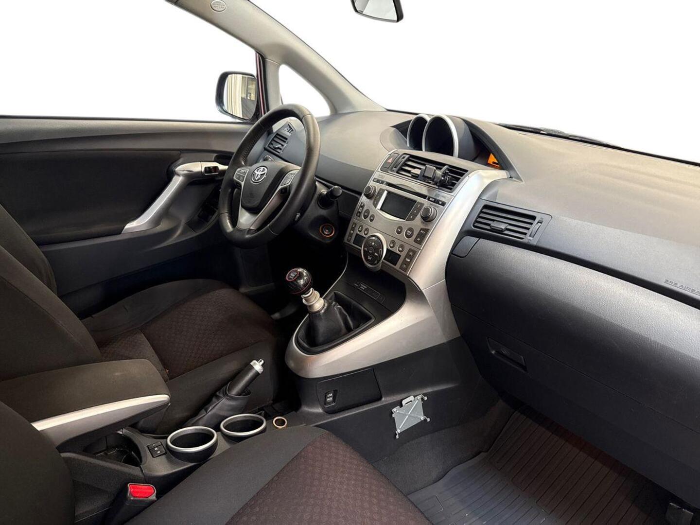 TOYOTA Verso 2012